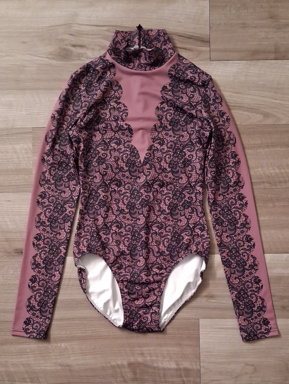 Balera Long-Sleeve Leotard in Dusty Rose with Black Lace Print Zipper Back (L)